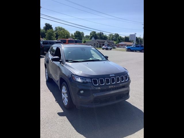 2024 Jeep Compass Latitude Lux