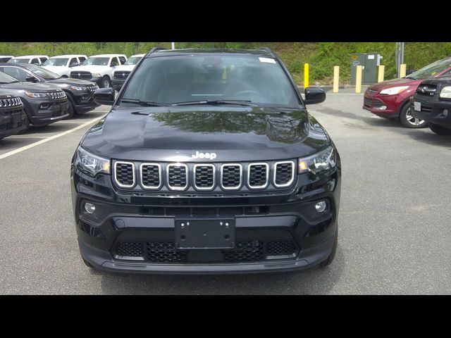 2024 Jeep Compass Latitude Lux