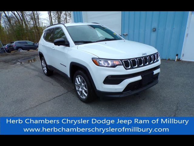 2024 Jeep Compass Latitude Lux