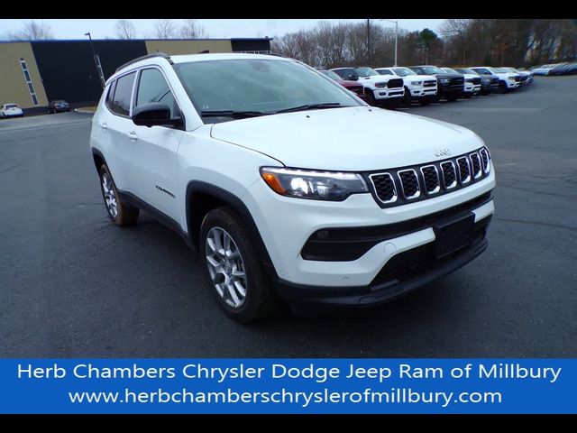 2024 Jeep Compass Latitude Lux