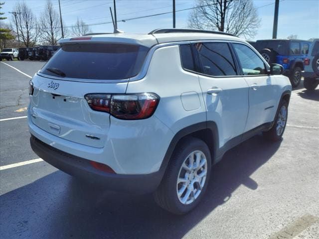 2024 Jeep Compass Latitude Lux