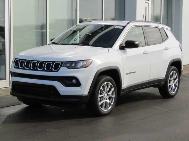 2024 Jeep Compass Latitude Lux