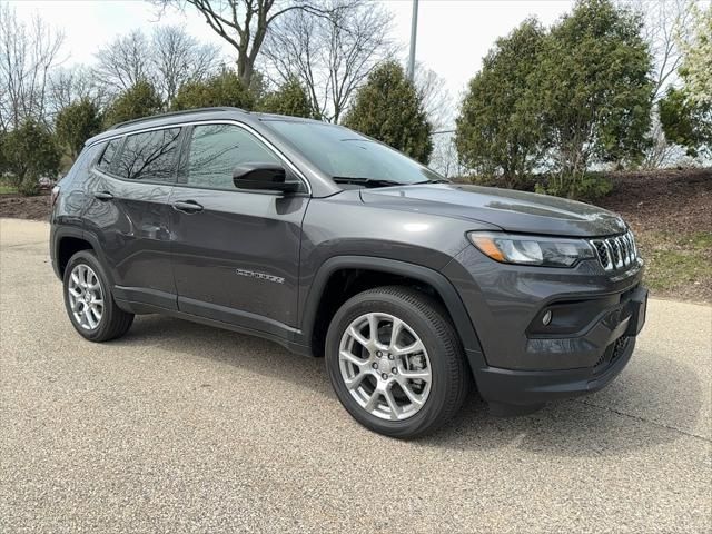 2024 Jeep Compass Latitude Lux