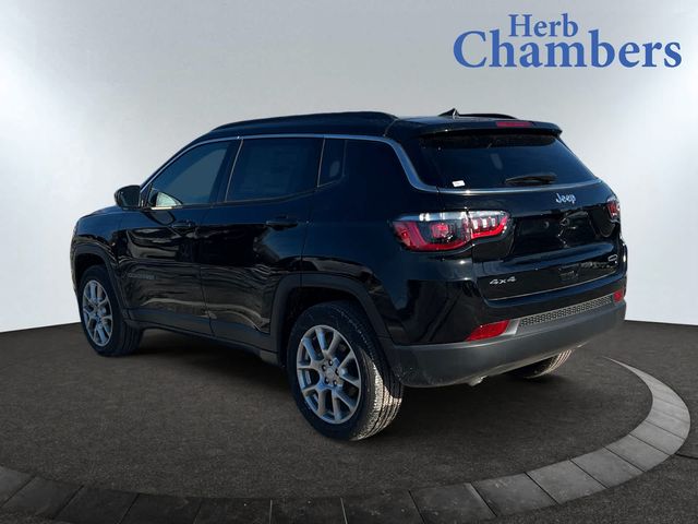 2024 Jeep Compass Latitude Lux