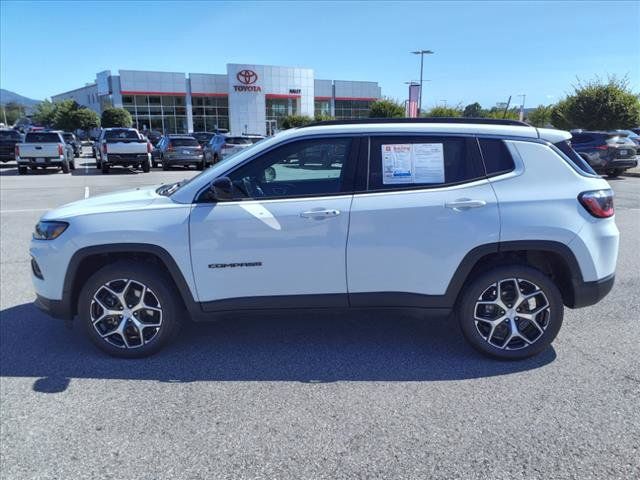 2024 Jeep Compass Latitude