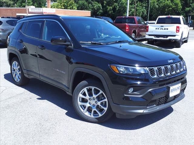 2024 Jeep Compass Latitude Lux