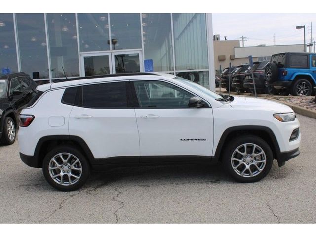 2024 Jeep Compass Latitude Lux