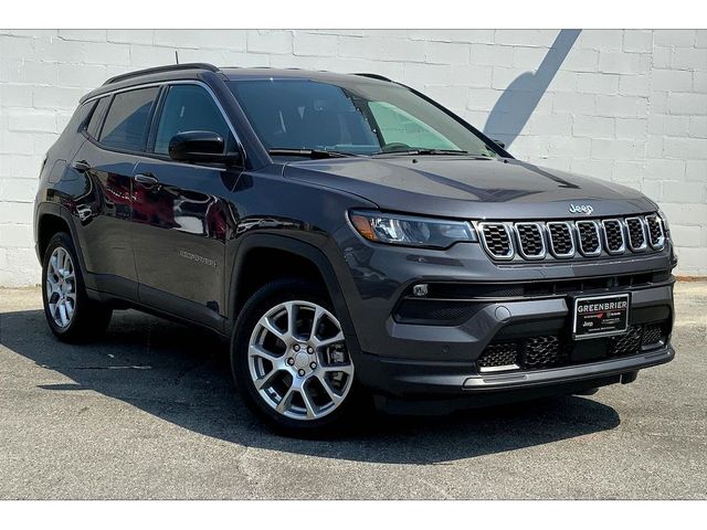 2024 Jeep Compass Latitude Lux