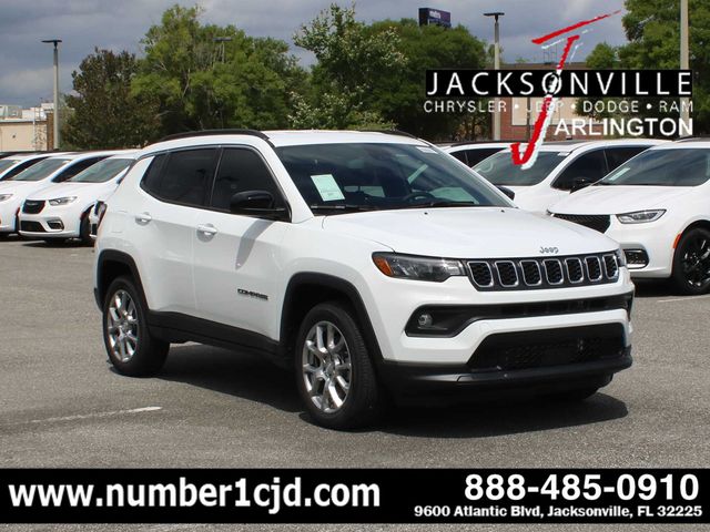 2024 Jeep Compass Latitude Lux