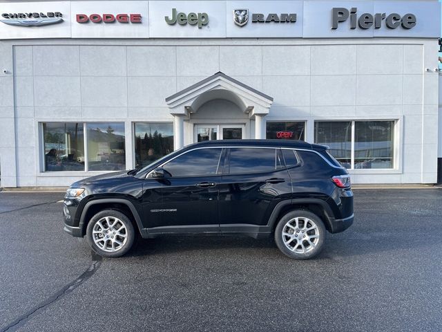 2024 Jeep Compass Latitude Lux