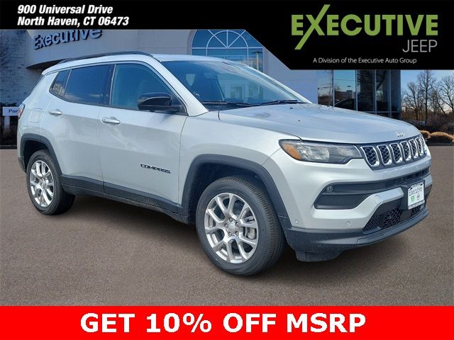 2024 Jeep Compass Latitude Lux