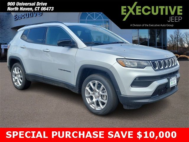 2024 Jeep Compass Latitude Lux