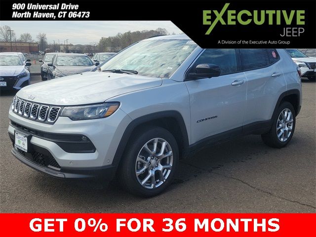 2024 Jeep Compass Latitude Lux