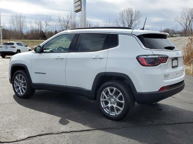 2024 Jeep Compass Latitude Lux