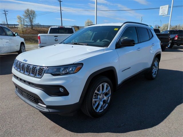 2024 Jeep Compass Latitude Lux