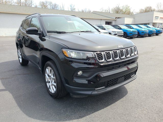 2024 Jeep Compass Latitude Lux