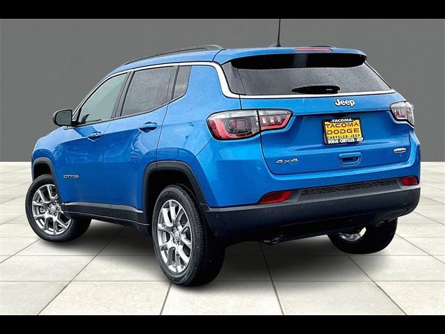 2024 Jeep Compass Latitude Lux