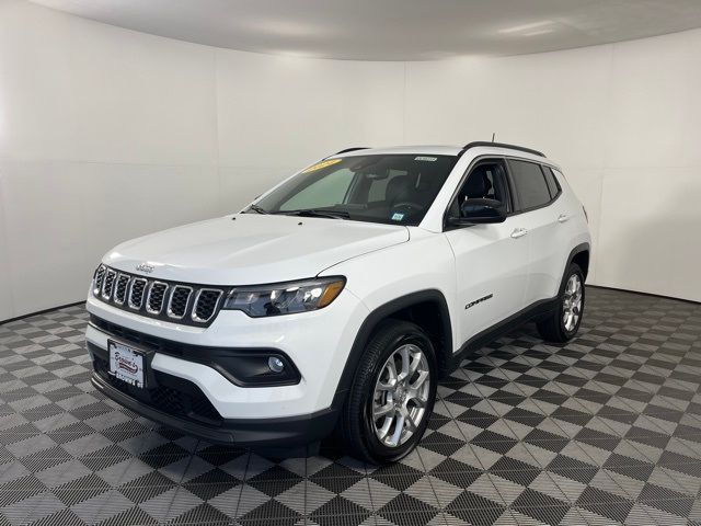 2024 Jeep Compass Latitude Lux