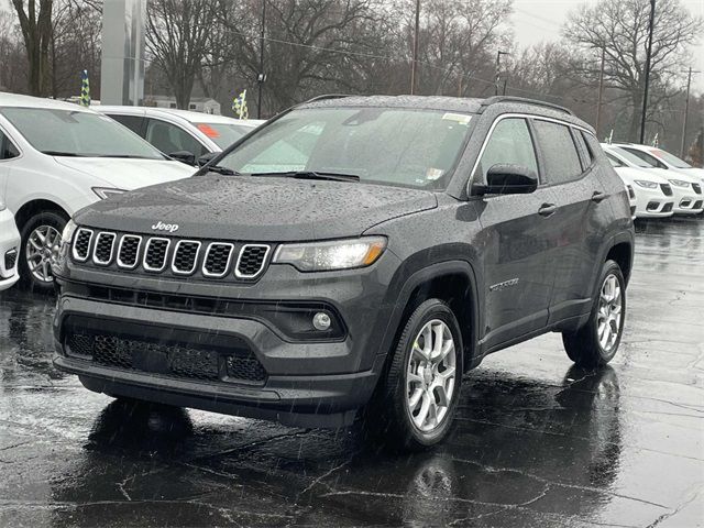 2024 Jeep Compass Latitude Lux