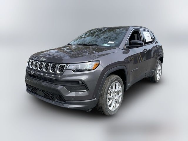 2024 Jeep Compass Latitude Lux