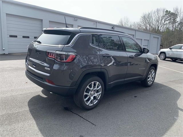 2024 Jeep Compass Latitude Lux