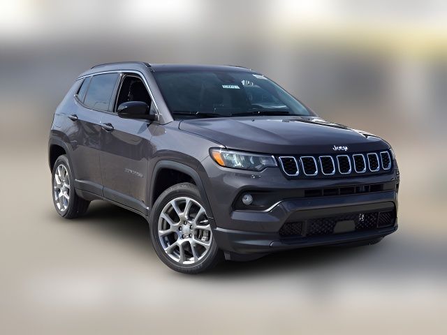 2024 Jeep Compass Latitude Lux