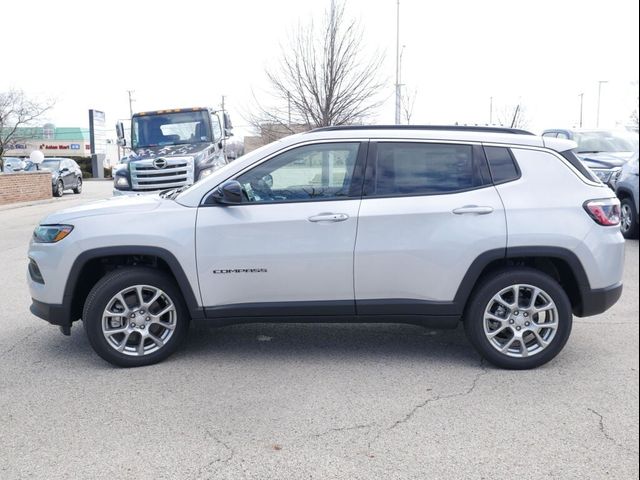 2024 Jeep Compass Latitude Lux