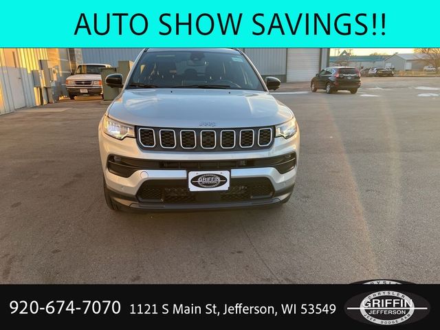 2024 Jeep Compass Latitude Lux