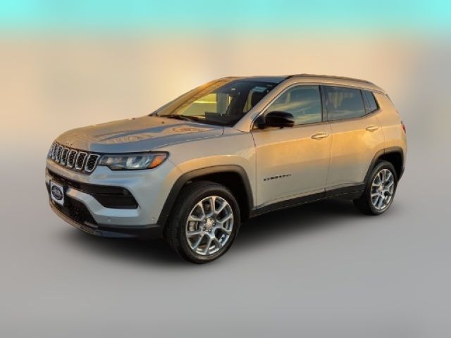 2024 Jeep Compass Latitude Lux