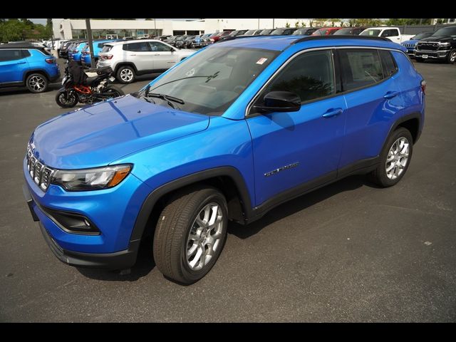 2024 Jeep Compass Latitude Lux