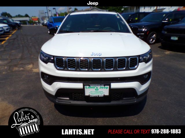 2024 Jeep Compass Latitude Lux