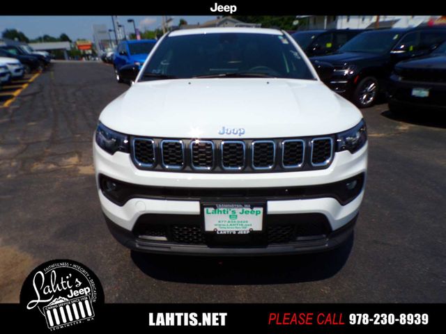 2024 Jeep Compass Latitude Lux