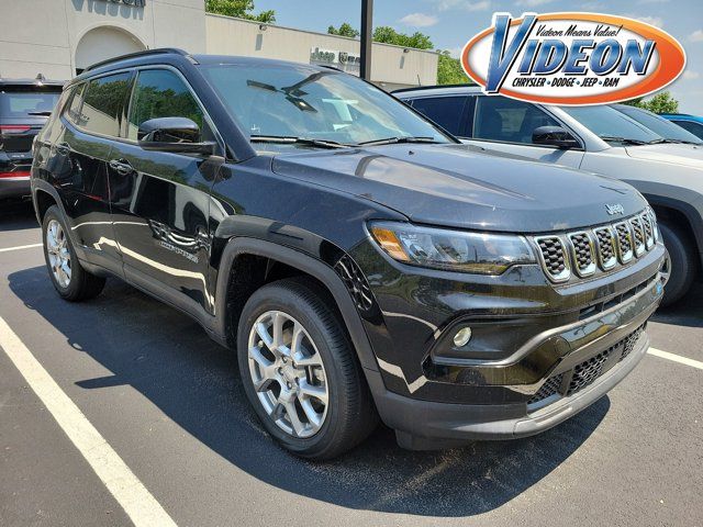 2024 Jeep Compass Latitude Lux