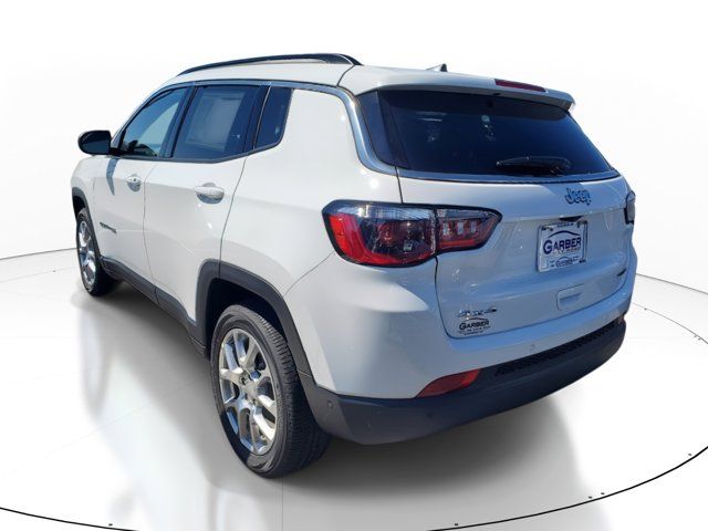 2024 Jeep Compass Latitude Lux