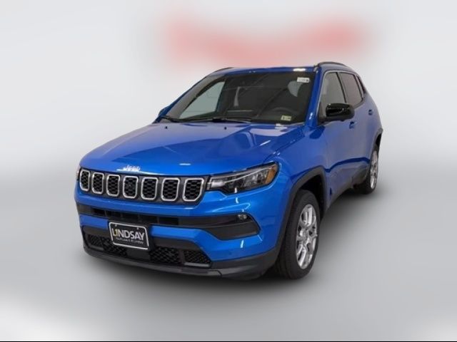 2024 Jeep Compass Latitude Lux