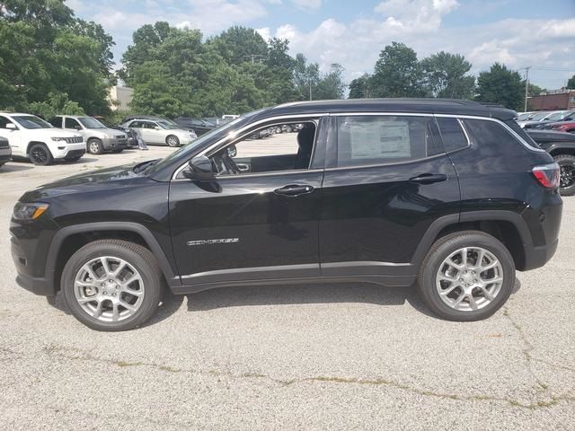 2024 Jeep Compass Latitude Lux