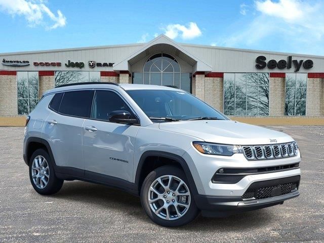 2024 Jeep Compass Latitude Lux