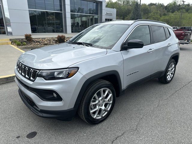 2024 Jeep Compass Latitude Lux