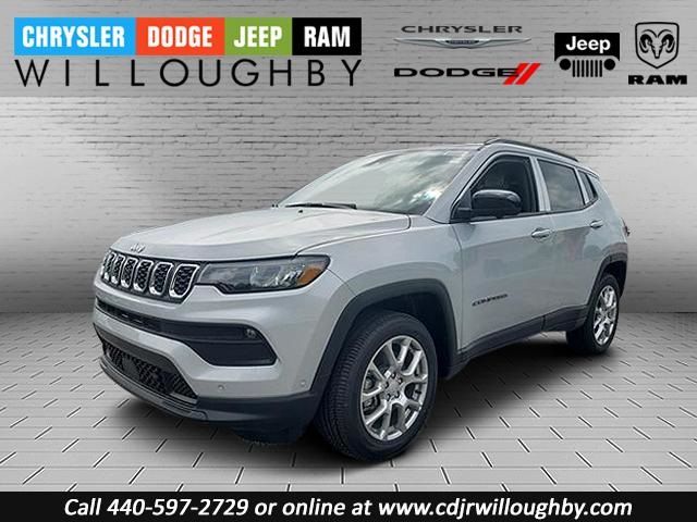 2024 Jeep Compass Latitude Lux