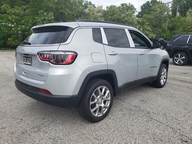 2024 Jeep Compass Latitude Lux