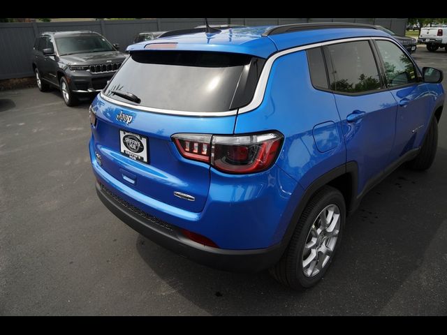 2024 Jeep Compass Latitude Lux