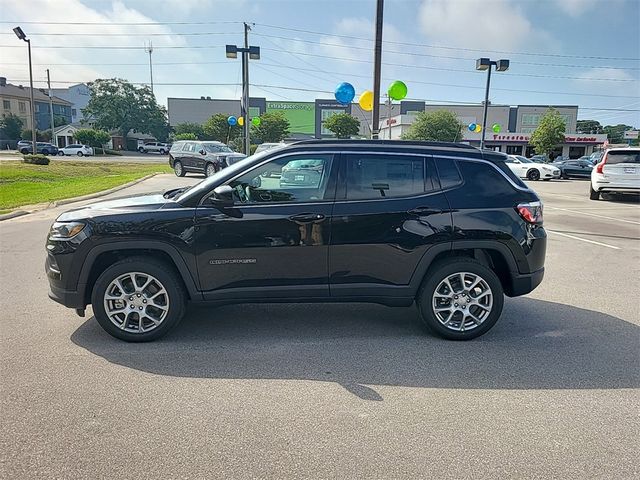 2024 Jeep Compass Latitude Lux