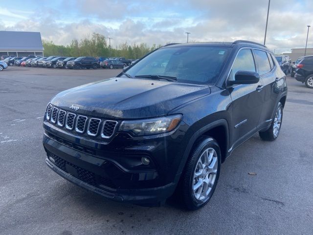 2024 Jeep Compass Latitude Lux