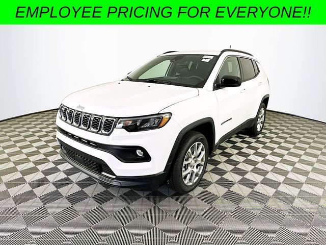 2024 Jeep Compass Latitude Lux