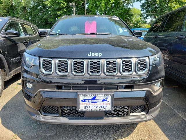 2024 Jeep Compass Latitude Lux