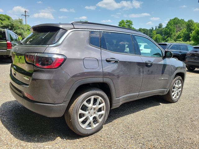 2024 Jeep Compass Latitude Lux