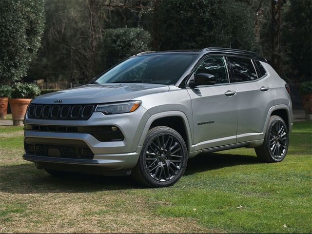 2024 Jeep Compass Latitude Lux