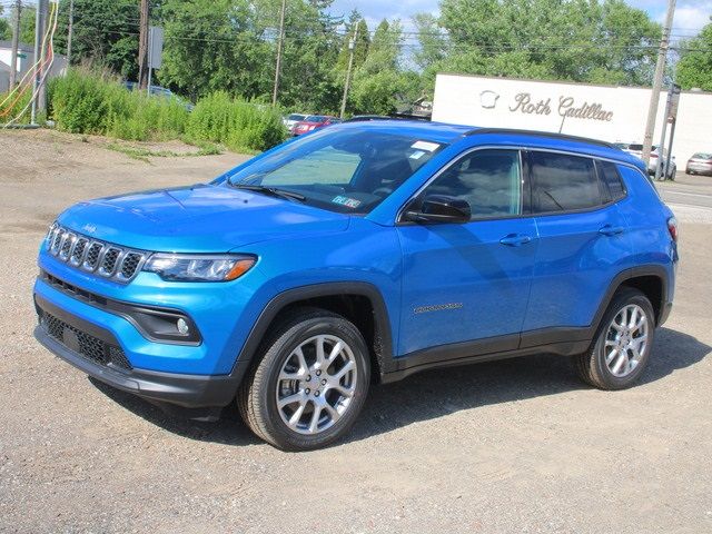 2024 Jeep Compass Latitude Lux