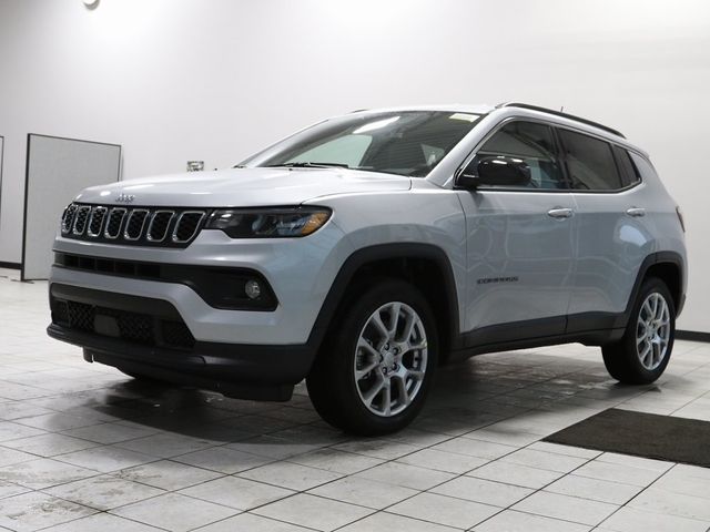 2024 Jeep Compass Latitude Lux