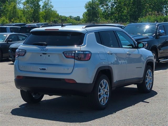 2024 Jeep Compass Latitude Lux